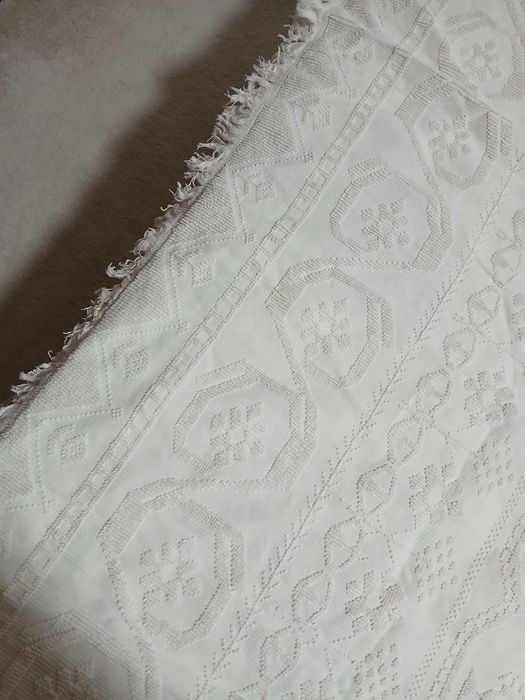 Colcha coroa de rei com 140 anos