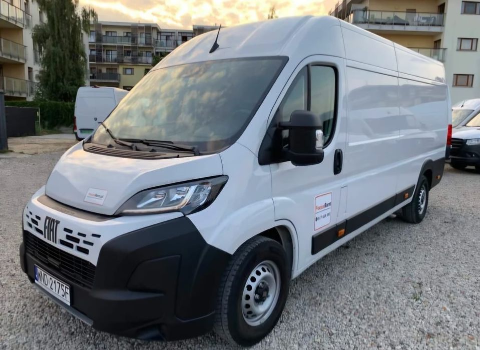 Wynajem Busa, transport, przeprowadzki . KAMERA cofania