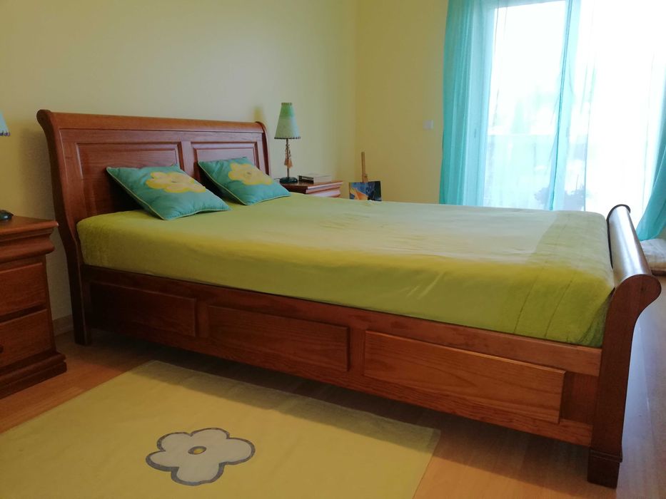 Mobília quarto casal madeira maciça (cor mel)