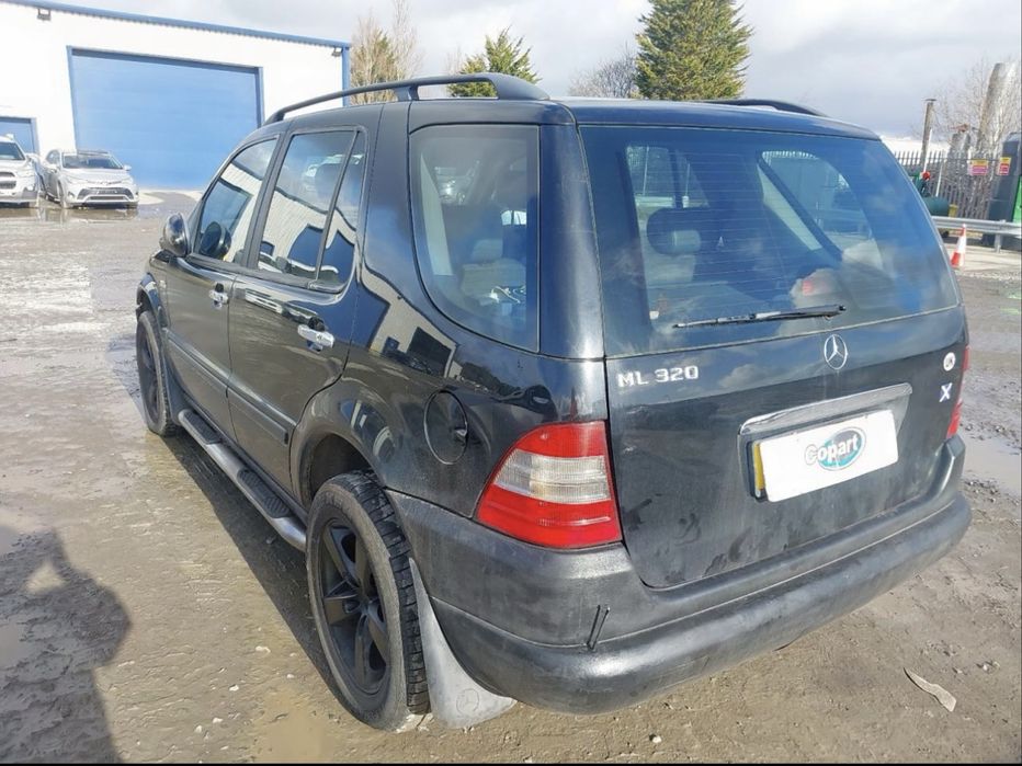 Ляда кришка багажника Mercedes ML w163 m-class 163 ML мерс мл мл163