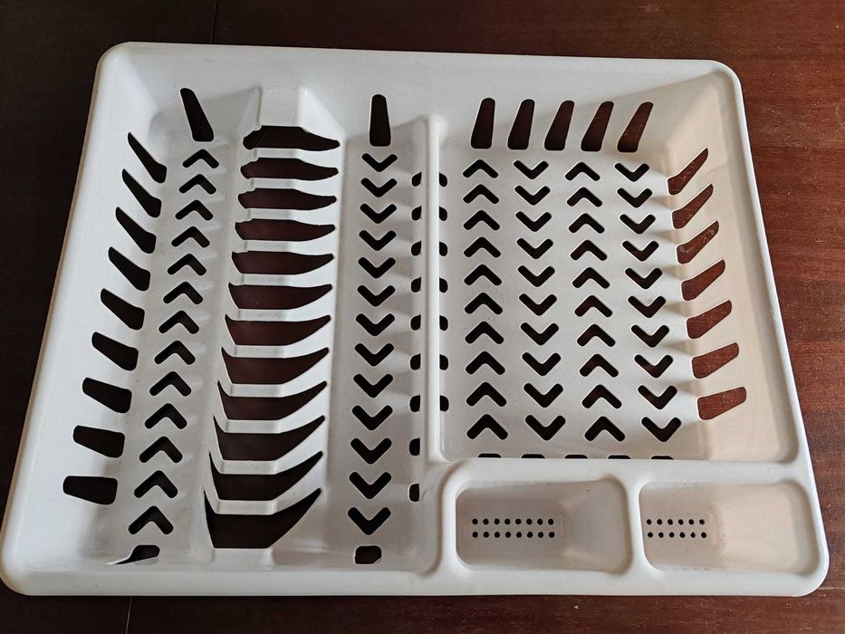 Dish rack. New.64551624432899120