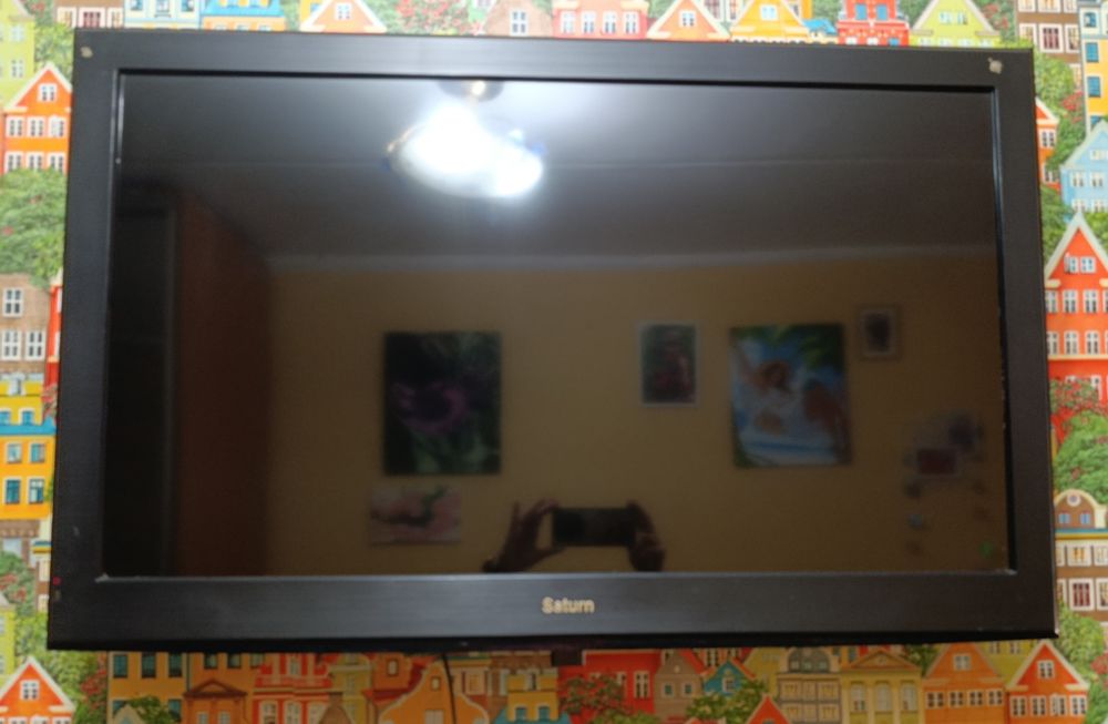 Телевізор SATURN