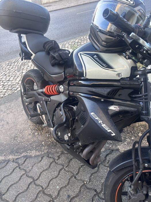 Kawasaki er6n 2011