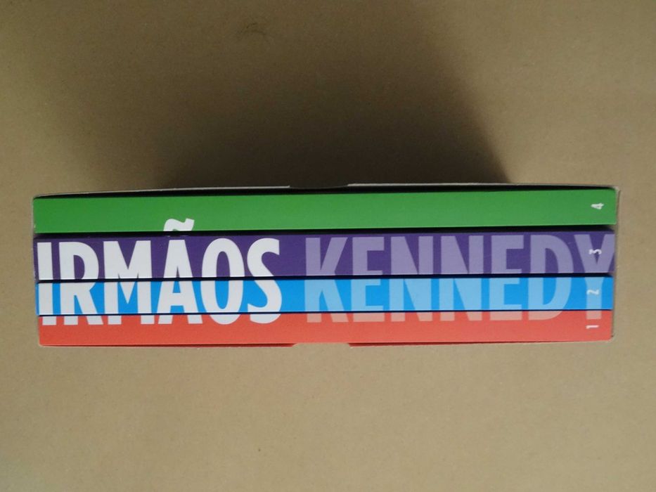 Irmãos – A História Oculta dos Kennedy de David Talbot  - 4 Volumes