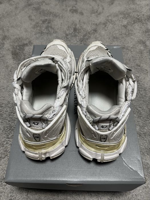 balenciaga runner