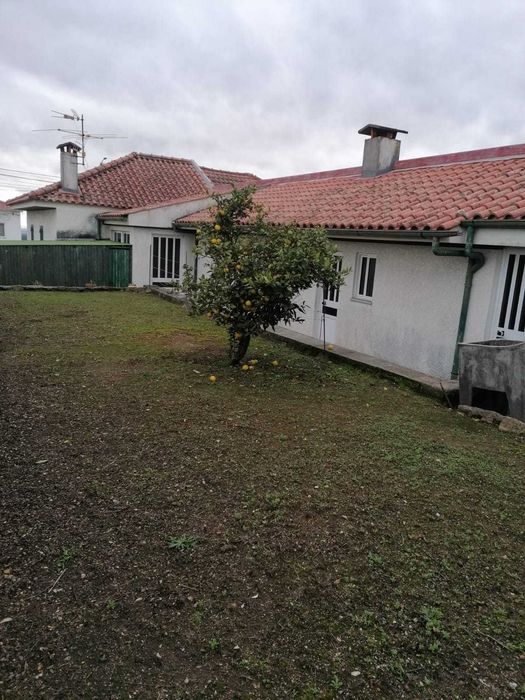 Vendo casa com terreno (não tenho interesse em agencias imobiliários)