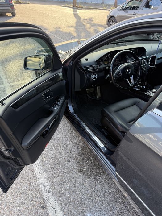 Mercedes benz E220 Avantgard Blue tec