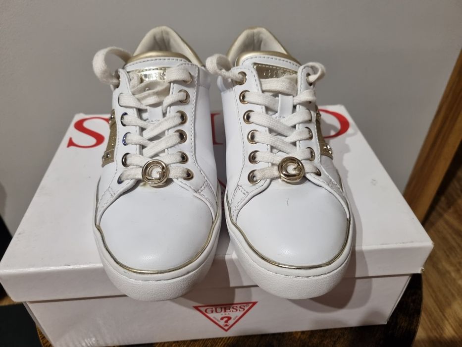 GUESS Bevlee - Sneakersy niskie, białe, roz. 35