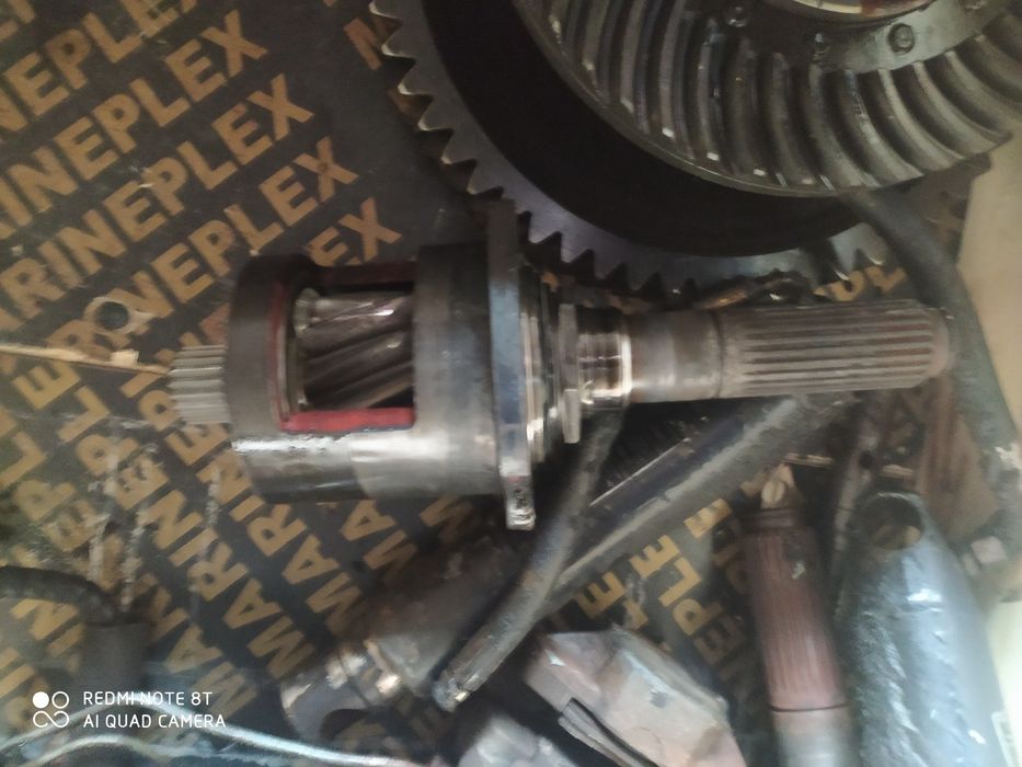 Mechanizm róznicowy wałek hamulca wom zaciski Deutz DX 6.05 zębatka