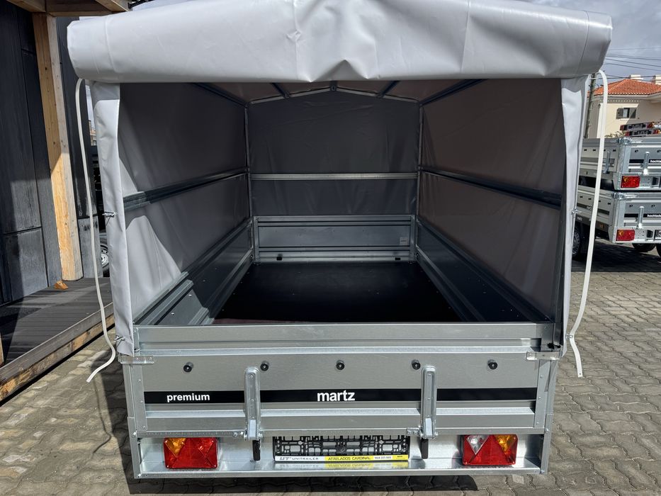 Atrelado MARTZ PREMIUM 2,65M /2 XL + lona de cobertura NOVO