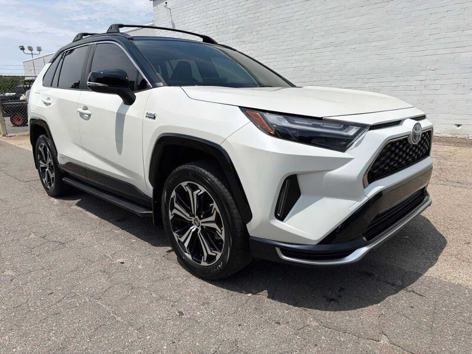 Toyota RAV4 Prime XSE      2022