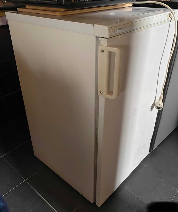 Arca congeladora ariston