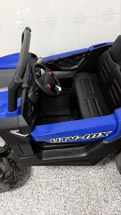 Carro infantil UTV-MX 4x4 com comando