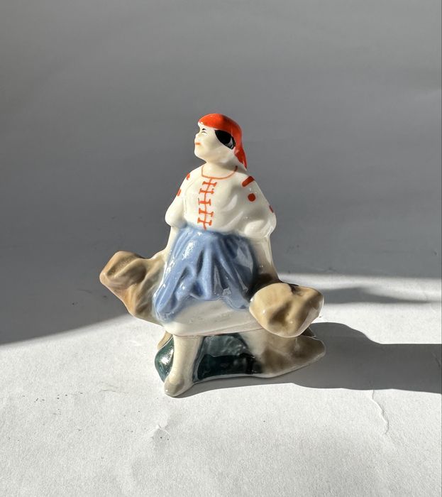 Статуэтка Колхозница Коростень