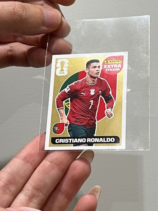 Ronaldo extra sticker gold
