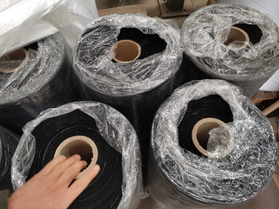 Folia do ściółkowania z otwormi i bez otworów 30 micron  1mx2000mb,UV2