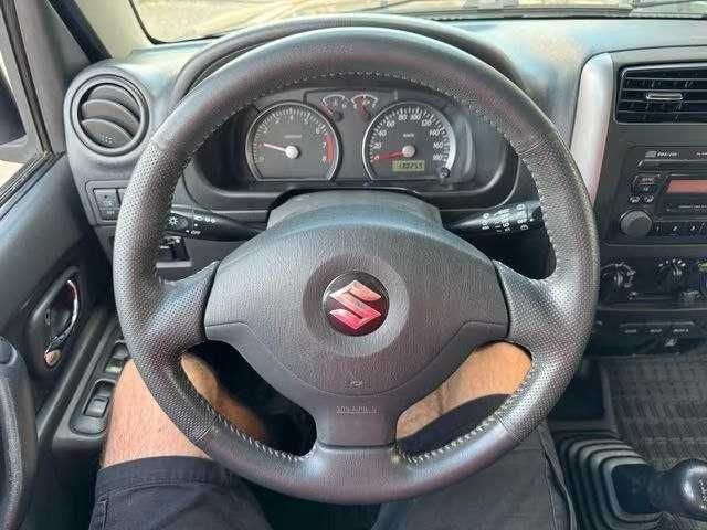 Suzuki Jimny 2011...