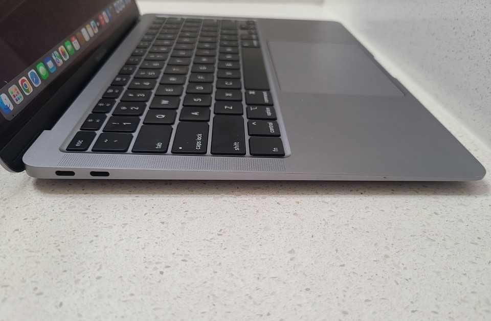 MacBook Air M1 13" 256GB - Como Novo