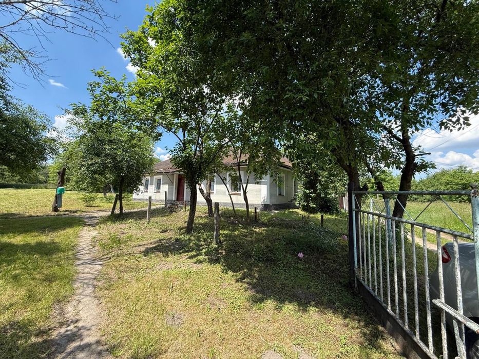 Продаж будинку з великою рівною ділянкою - Вид 6