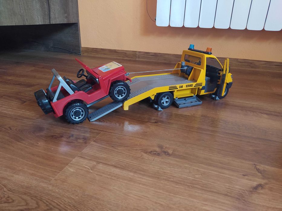 Bruder auto - laweta Mercedes sprinter + JEEP. Na preznt.