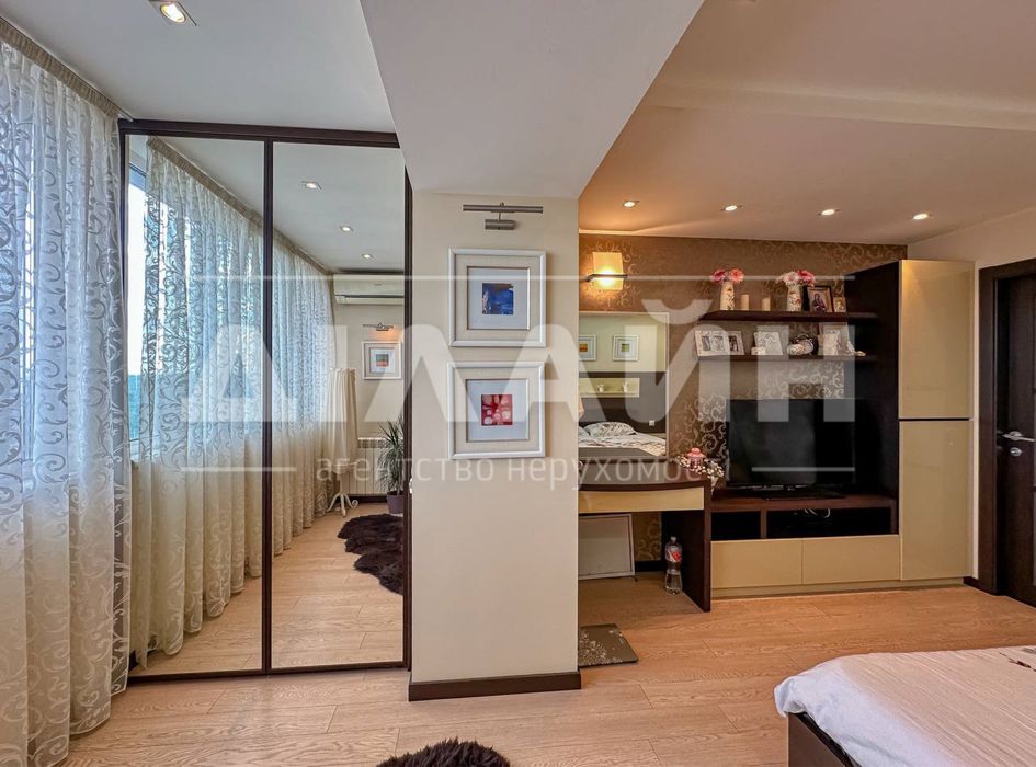 Краща пропозиція! 3-кімн. квартира з ремонтом у центрі міста!