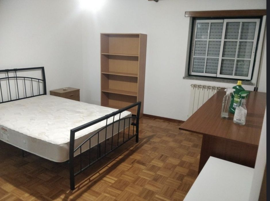 2 quartos junto polo principal da universidade