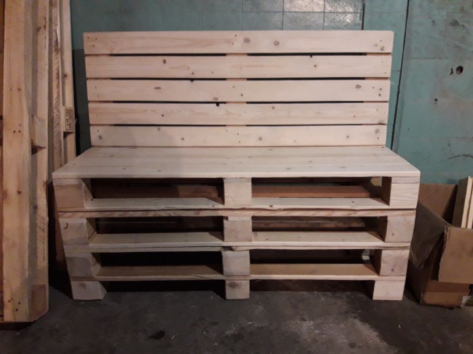 ławka z palet na ogrod