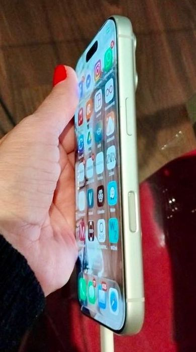 iPhone 17 pro prateado