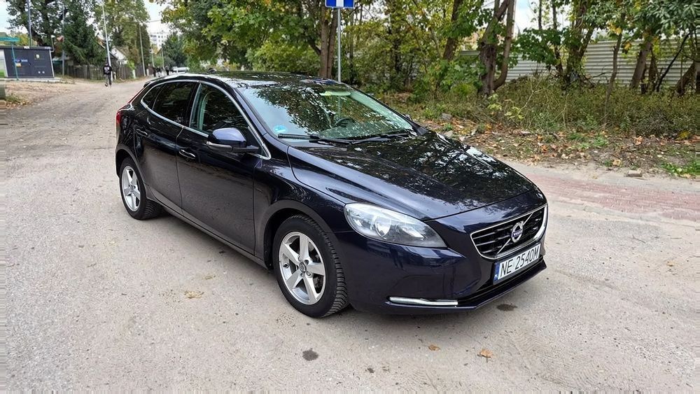 Volvo V40