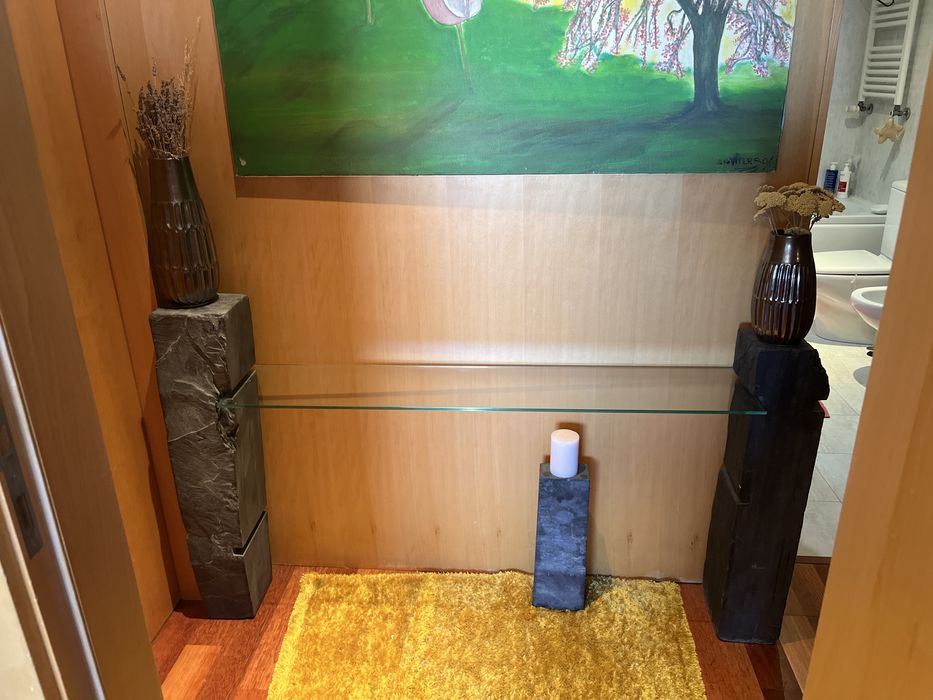 Mesa com  2 pedras em ardosia  e viddro