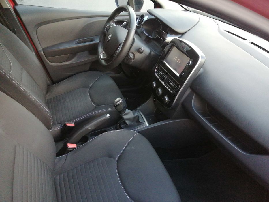Renault - Clio 1.0 TCe Limited
