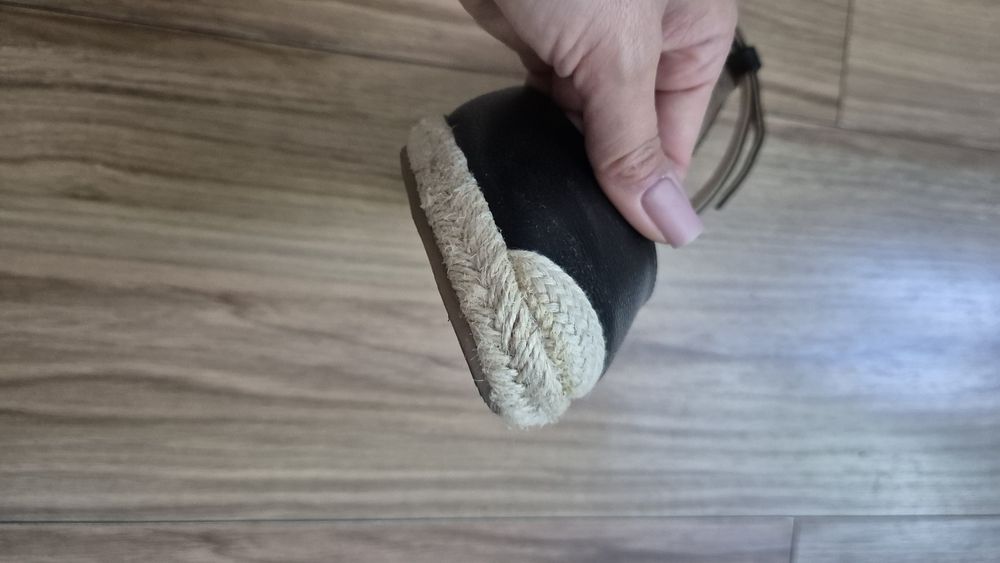 Sandały na koturnie espadryle czarne