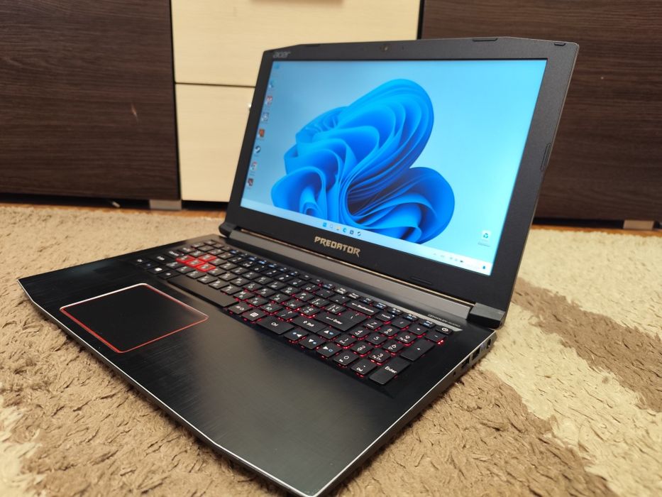 Acer Predator G3-572 i5-7300HQ/GTX 1060 6gb/16озу/256ssd