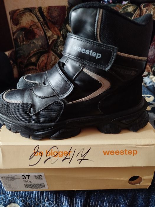 Зимові черевики 37р