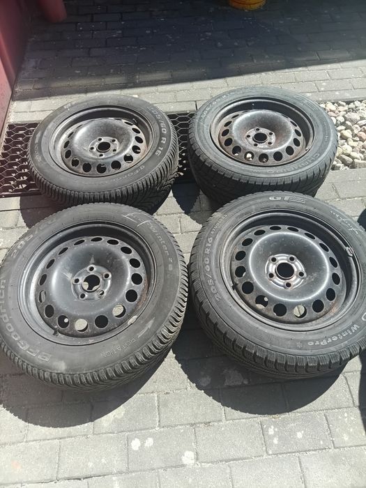 Koła 205 60 16 ,5x105 56.6 zimowe, polecam.