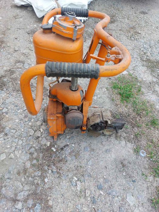 Продам бензопила