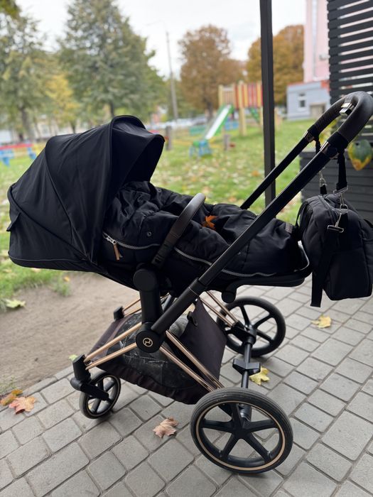 Коляска Cybex Priam 4.0 Black 2025 (комплект 3в1)