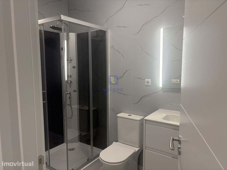 Oportunidade única: apartamento T2 em Oeiras para investimento seguro