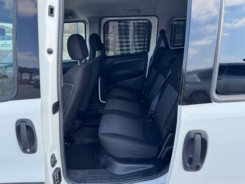 Opel Combo 2018 freshauto