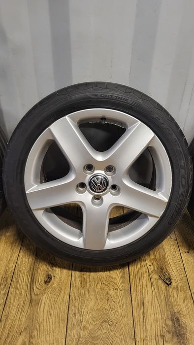 Felgi Koła Vw 17" 5x112 z oponami 225/45 R17 Golf 5 6 7 Caddy Touran