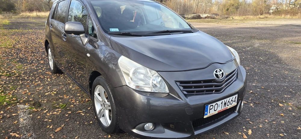 Toyota Verso TOYOTA VERSO 1,8,Automat, 7 Osobowy, Xenon ,Dach Panoramiczny