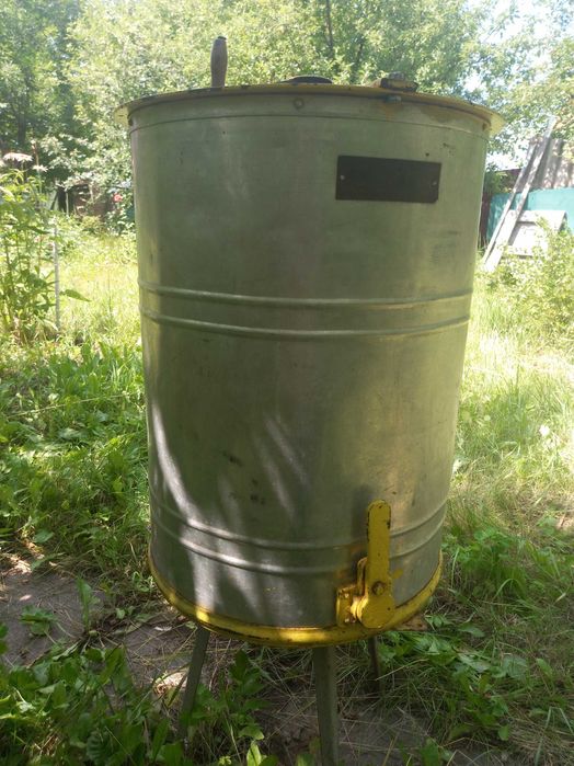 Продаётся Медогонка