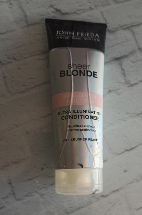 Odzywka do włosów blond John Frieda