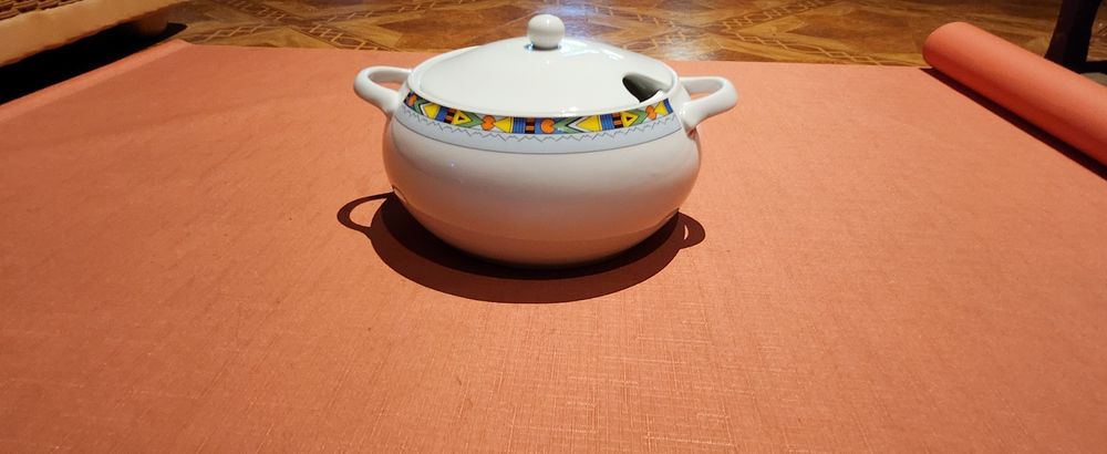 Piękna waza na zupę Wawel