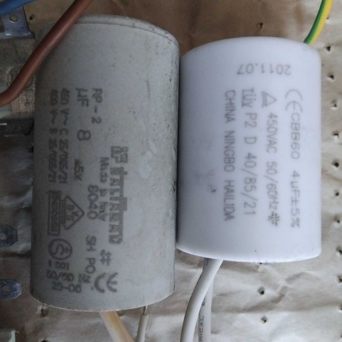 Конденсатор побутової техніки