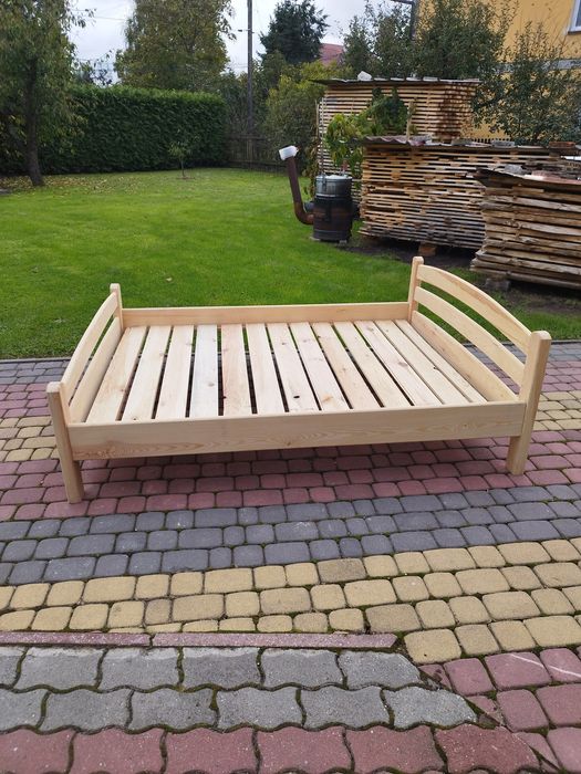 Łóżko sosnowe  ławka skręcana