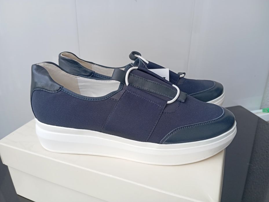 Nowe damskie Buty Högl 9-10  Speedy Slip On Pumps r.38