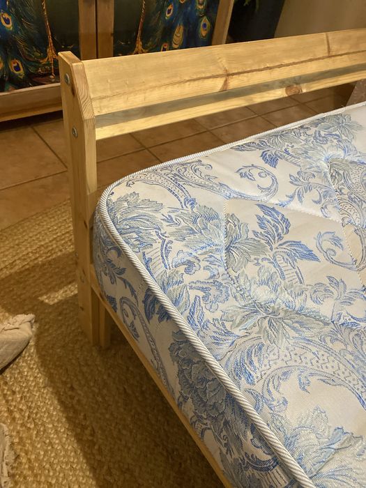 Cama de solteiro ikea
