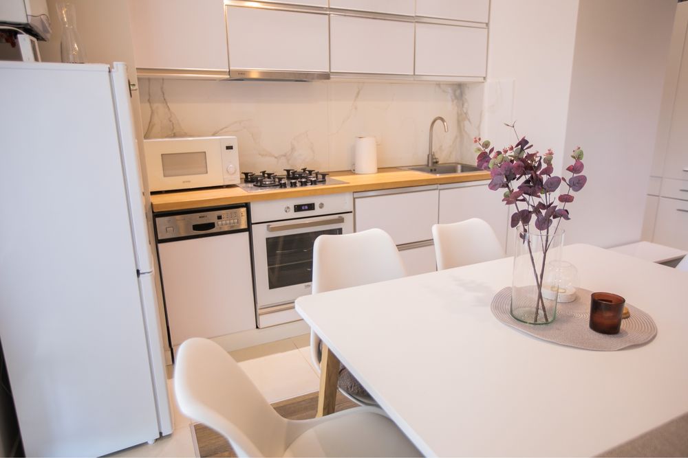 Дизайнерська квартира в новобудові подобово,  в Авалоні на Чорновола.