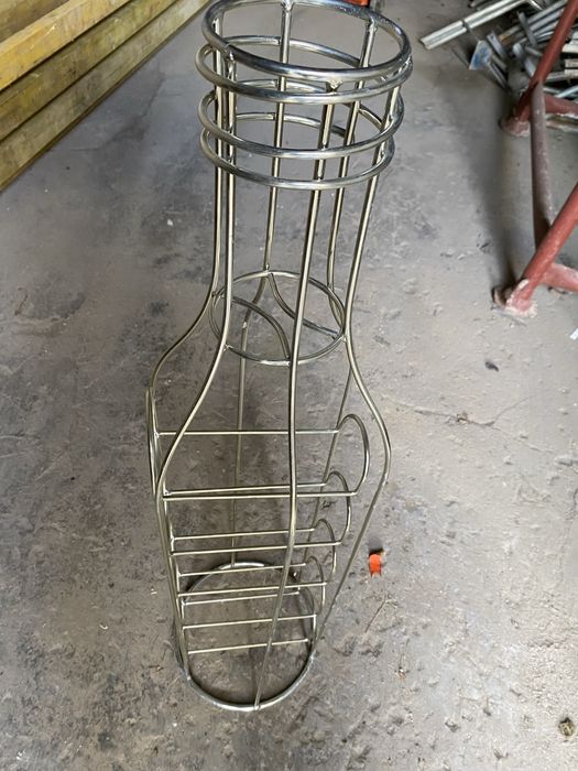 Stojak na wino, butelka